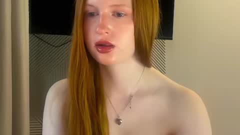 Snapshot of lux_angel chatting on June 29, 2026, 10:54 pm lux_angel online show from June 29, 2026, 10:54 pm