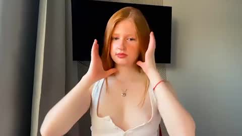 Snapshot of lux_angel chatting on July 1, 2026, 12:23 am lux_angel online show from July 1, 2026, 12:23 am