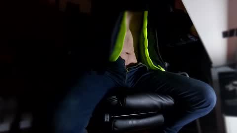 Im a   -  CAMGUY YOU  LIKE to FUCK online show from November 25, 2025, 3:28 am