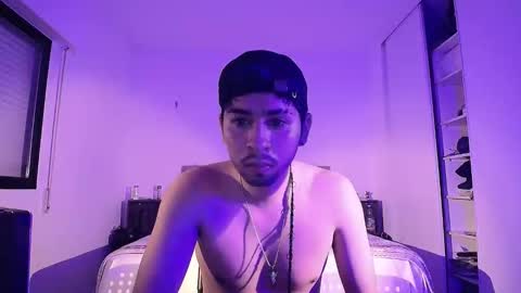 Snapshot of luxanee chatting on October 18, 2025, 7:36 pm luxanee online show from October 18, 2025, 7:36 pm