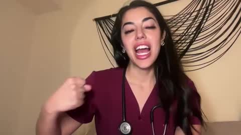 luxcher22 online show from January 31, 2025, 3:30 am