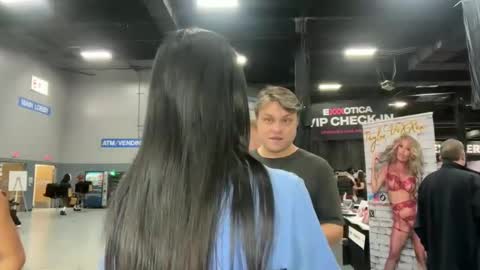 Snapshot of luxcher22 chatting on October 25, 2025, 6:13 pm luxcher22 online show from October 25, 2025, 6:13 pm