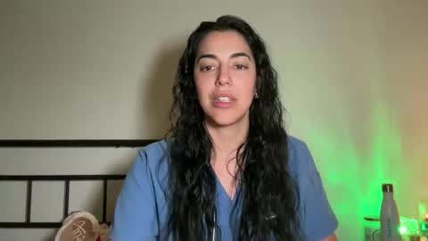 Snapshot of luxcher22 chatting on February 13, 2026, 4:41 am luxcher22 online show from February 13, 2026, 4:41 am