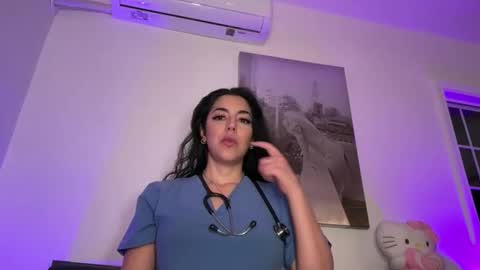 Snapshot of luxcher22 chatting on February 23, 2026, 7:39 am luxcher22 online show from February 23, 2026, 7:39 am