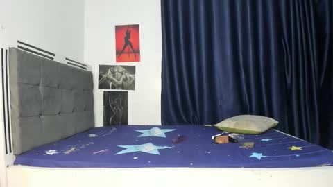 luxedollxoxoo online show from April 12, 2026, 8:25 pm