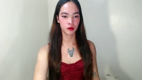 luxenixie online show from July 26, 2026, 10:38 pm