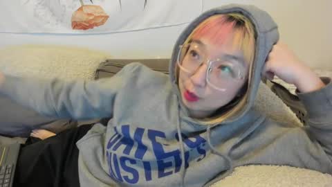 LuxGray online show from December 17, 2024, 11:27 pm