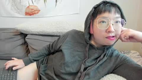 Snapshot of luxgray chatting on January 5, 2026, 8:45 pm LuxGray online show from January 5, 2026, 8:45 pm