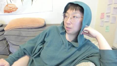 Snapshot of luxgray chatting on January 9, 2026, 9:05 pm LuxGray online show from January 9, 2026, 9:05 pm