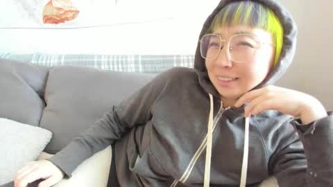 Snapshot of luxgray chatting on February 13, 2026, 8:16 pm LuxGray online show from February 13, 2026, 8:16 pm