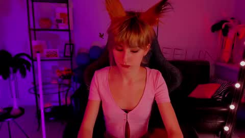 Snapshot of luxrayi chatting on January 7, 2025, 11:48 am Ray online show from January 7, 2025, 11:48 am