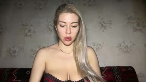 LuxSonyaStar online show from February 15, 2026, 12:58 pm