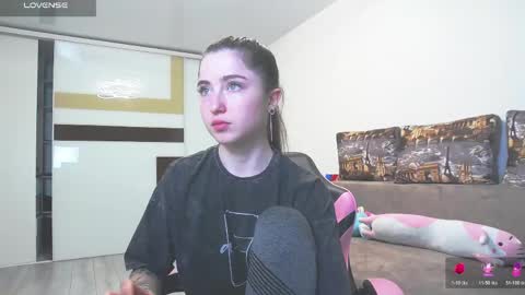 Snapshot of luxuryalma18 chatting on June 3, 2026, 6:57 pm Alma online show from June 3, 2026, 6:57 pm