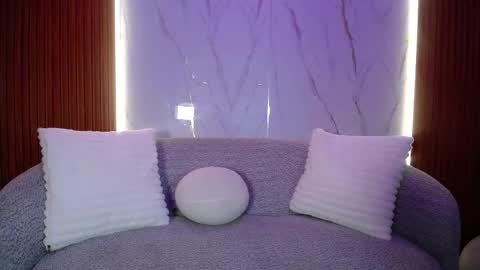 Lesly And Arnold online show from October 7, 2025, 2:09 am