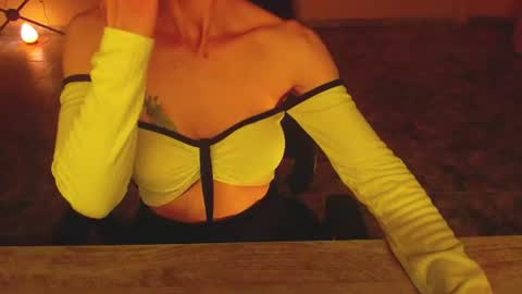 Liss online show from July 11, 2026, 3:53 am