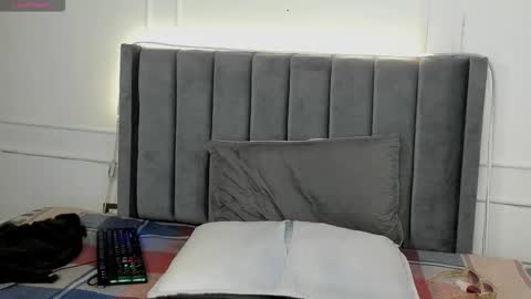 Snapshot of luxuryheaven chatting on October 12, 2025, 8:19 pm Tommy and Polly online show from October 12, 2025, 8:19 pm