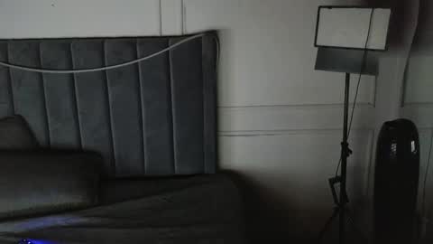 Snapshot of luxuryheaven chatting on November 2, 2025, 2:58 am Tommy and Polly online show from November 2, 2025, 2:58 am