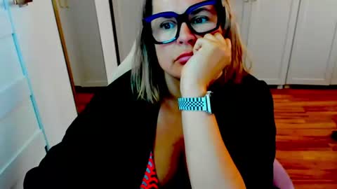 Diana online show from July 16, 2026, 3:23 am