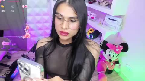 Snapshot of luz_celeste_ chatting on January 31, 2025, 1:54 am Luz online show from January 31, 2025, 1:54 am