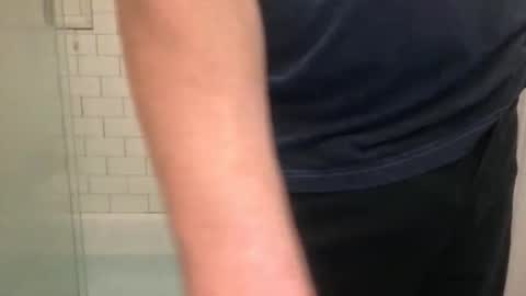 Snapshot of lvguynextdoor440656 chatting on November 5, 2025, 10:43 pm lvguynextdoor440656 online show from November 5, 2025, 10:43 pm