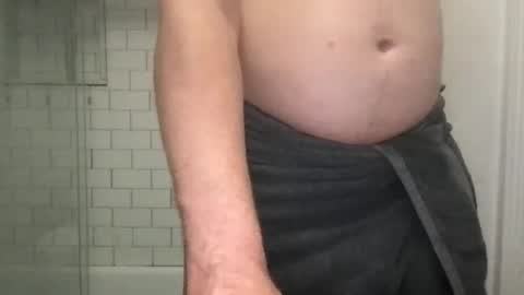lvguynextdoor440656 online show from May 18, 2026, 1:35 am