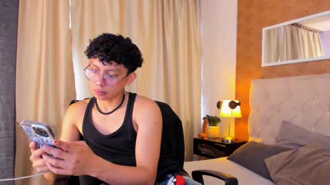 Lyan online show from February 7, 2026, 6:00 pm