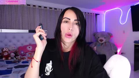 Lyann  online show from October 5, 2025, 2:43 am