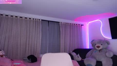 Lyann  online show from October 29, 2025, 12:24 am