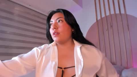 Snapshot of lyanna_vale chatting on December 20, 2025, 12:23 pm lyanna_vale online show from December 20, 2025, 12:23 pm