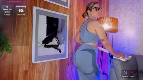 Lyana online show from September 28, 2025, 11:26 am