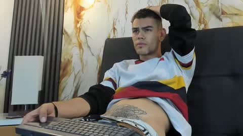 Snapshot of lycan_fox chatting on May 17, 2026, 9:00 pm TELL ME LYCAN online show from May 17, 2026, 9:00 pm