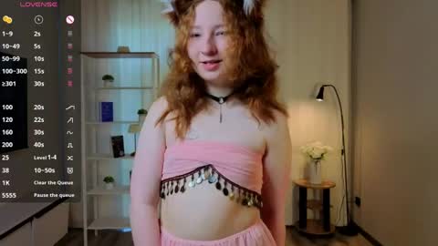 Snapshot of lydaerne chatting on May 19, 2026, 1:56 am Call me Liddy Im so new here show me how to get fun here please online show from May 19, 2026, 1:56 am