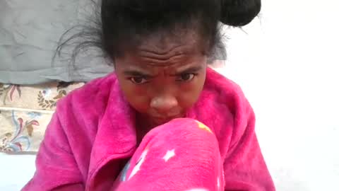 lydie856696 online show from July 25, 2026, 7:06 am