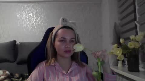 Tina online show from March 14, 2026, 9:09 pm