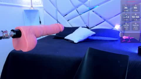 Lyen Rae  online show from February 15, 2026, 8:02 am