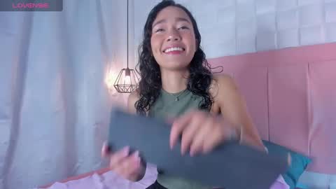 Lyhana Lee online show from February 7, 2025, 11:56 am