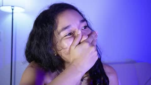 Lyhana Lee online show from November 10, 2025, 2:10 am