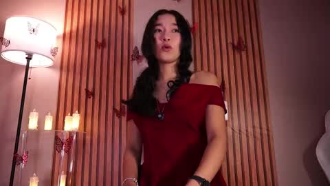 Lyhana Lee online show from February 14, 2026, 3:31 pm