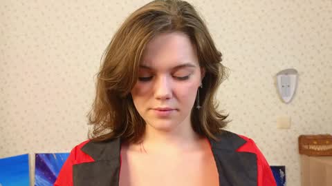 hi im Lyle online show from December 4, 2024, 3:37 am