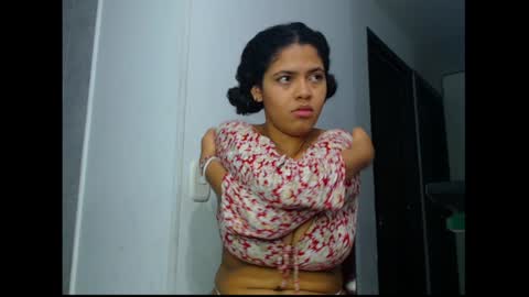 lylii_evans online show from January 13, 2025, 7:11 am