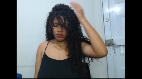 lylii_evans online show from January 30, 2025, 4:58 am