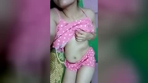 Lyly online show from July 18, 2026, 9:18 pm