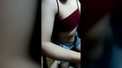 Lyly online show from July 28, 2026, 4:05 pm