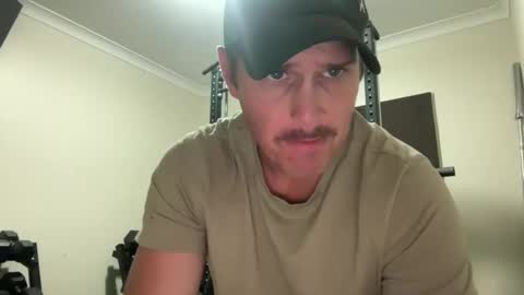 Snapshot of lymbo5 chatting on December 9, 2024, 4:37 pm LYMBOZZ online show from December 9, 2024, 4:37 pm