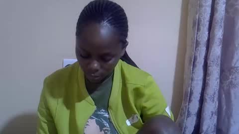 lyn_anna online show from January 16, 2026, 8:51 am