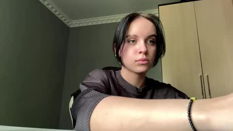Snapshot of lynettawiseman chatting on May 21, 2026, 7:59 am Eva online show from May 21, 2026, 7:59 am