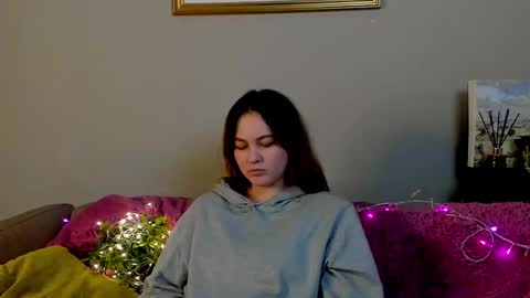 Alice online show from December 6, 2024, 10:19 pm