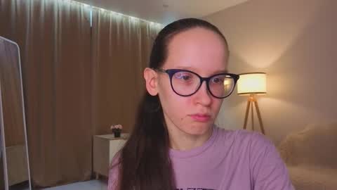 Sara online show from December 19, 2025, 4:14 pm