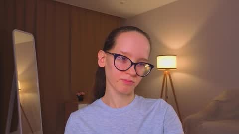 Snapshot of lynettebails chatting on February 23, 2026, 4:26 pm Sara online show from February 23, 2026, 4:26 pm