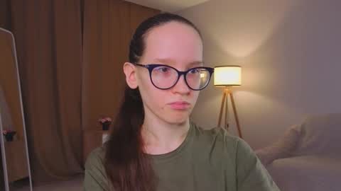 Snapshot of lynettebails chatting on February 28, 2026, 4:08 pm Sara online show from February 28, 2026, 4:08 pm